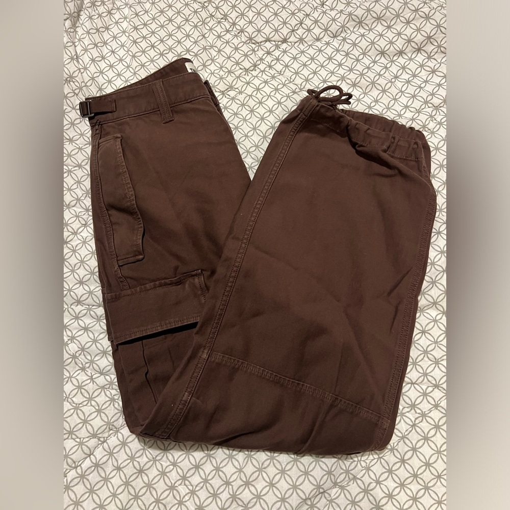 Aritzia TNA women’s cargo pants